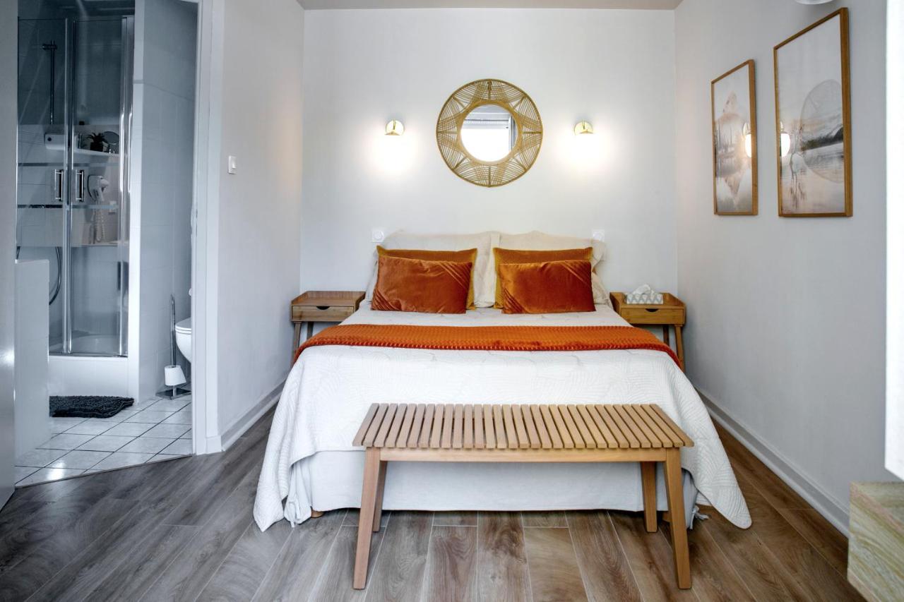 Bourgoin-Jallieu Hotel Des Dauphins מראה חיצוני תמונה